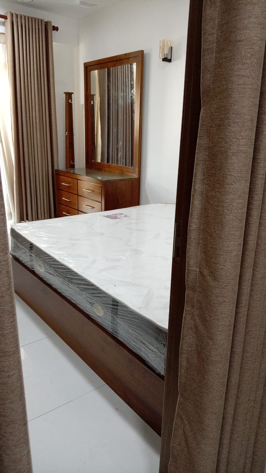 BRAND NEW -  UNTOUCHED FULLY FURNISHED APARTMENT  FOR RENT WELLAWATHA