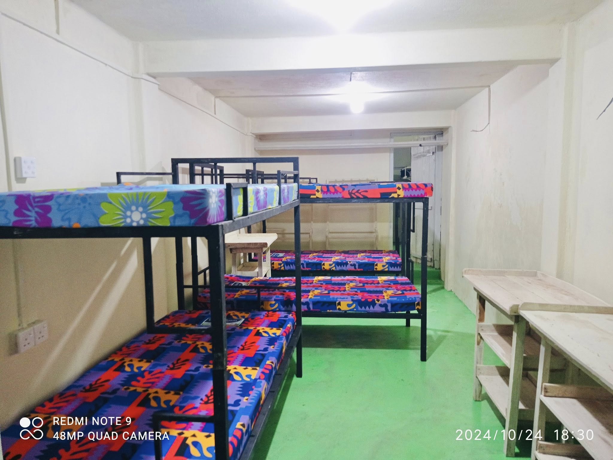  Convenient Living for girls in Kirulapone ,Colombo 06