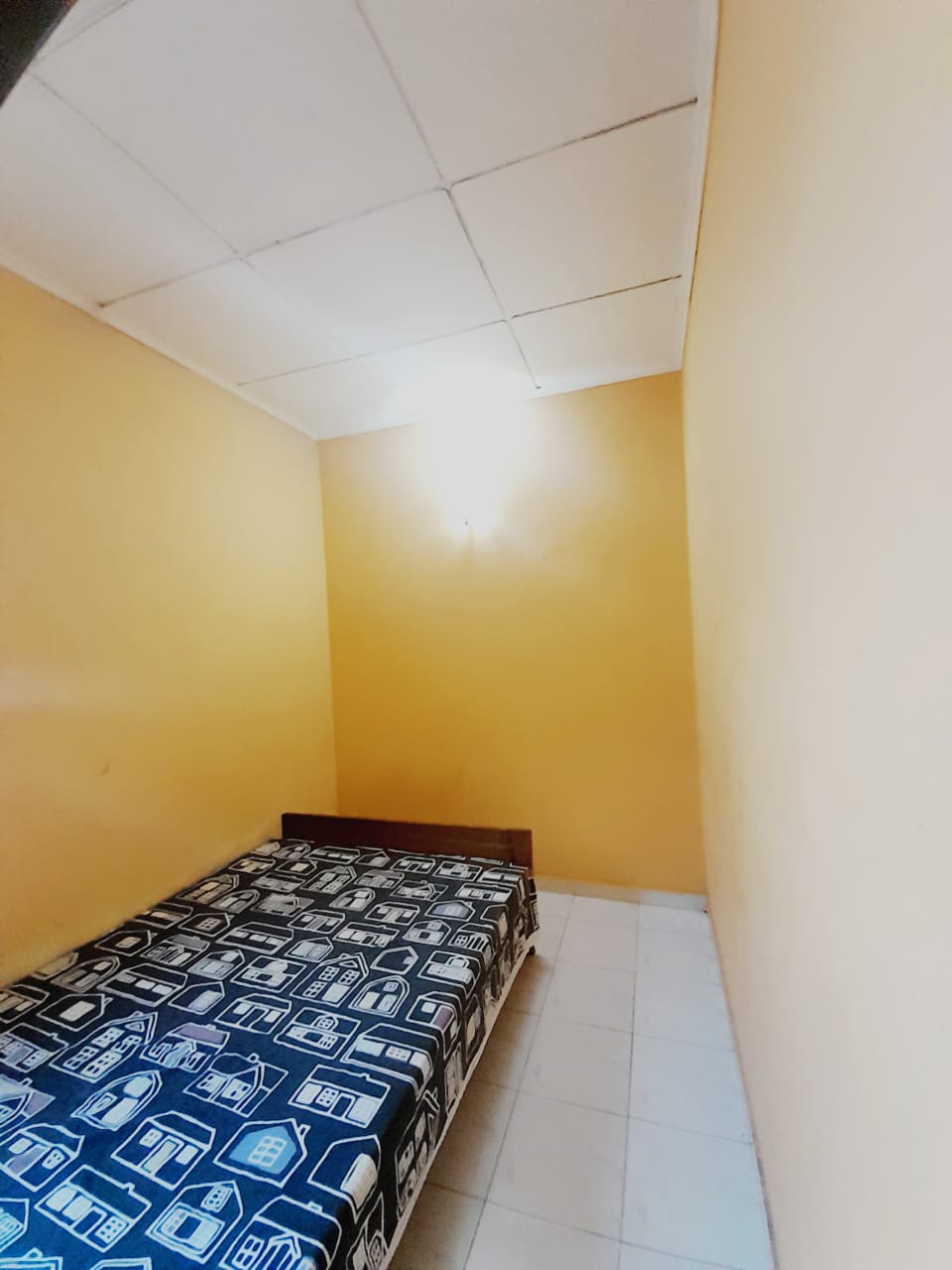 කාමර තුනක උඩු මහල් නිවසකි Navinna Boarding Place for girls -  in , 
