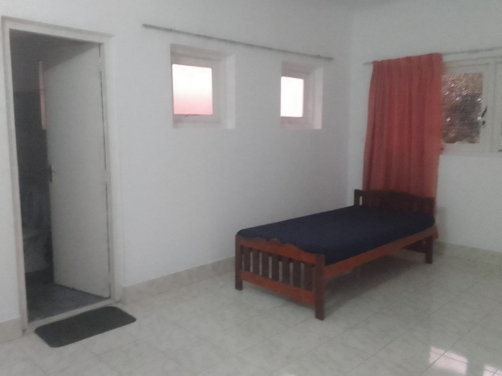 Comfortable room Available for girls  -  in , 